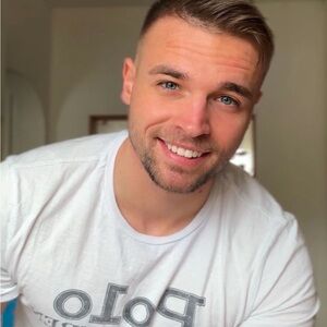 Meet your Posher Steven